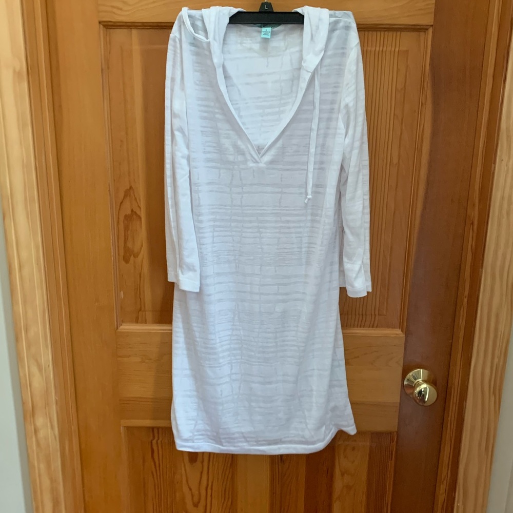 White 3/4 sleeve bathing suit cover up w/ hood